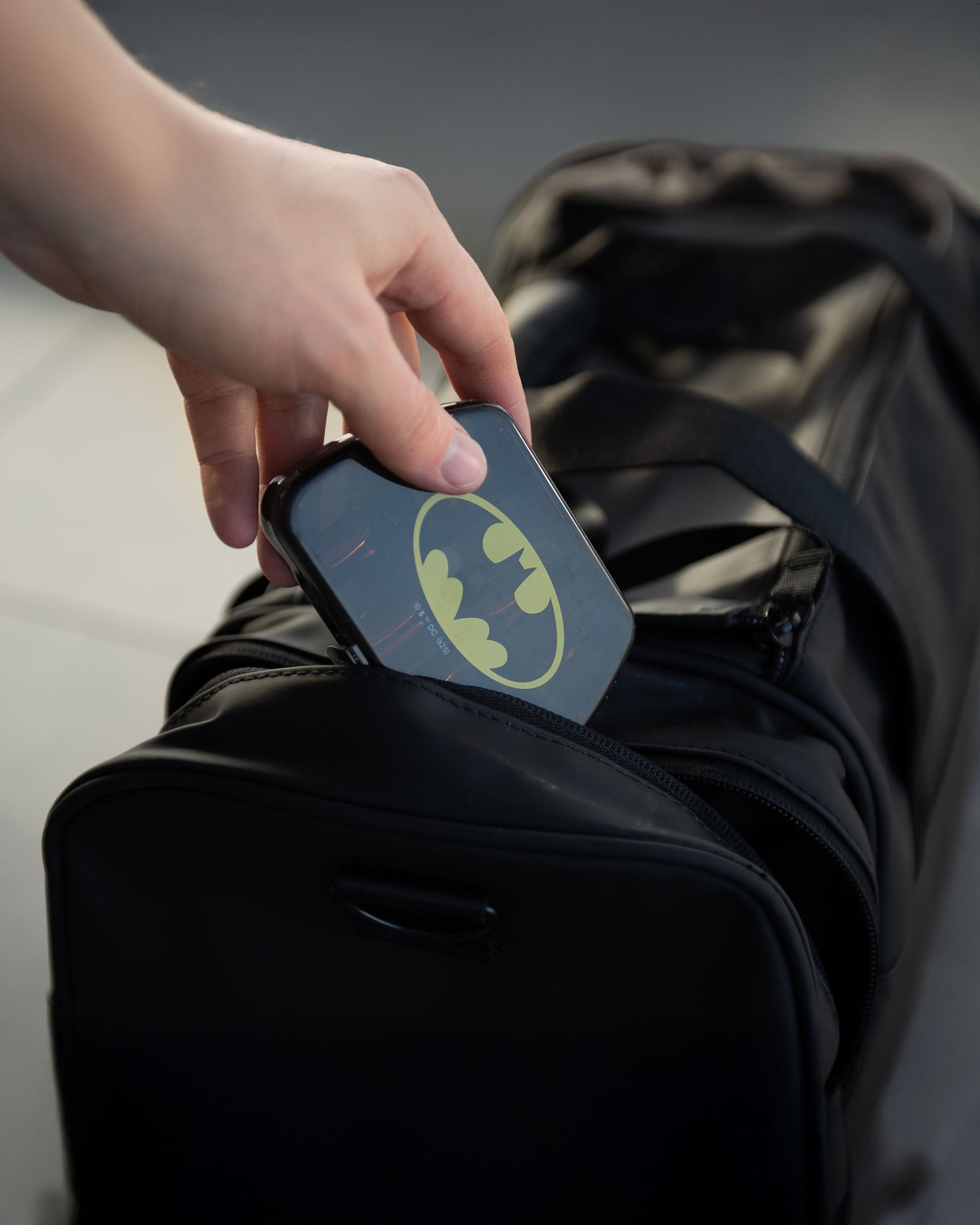 pill-box-7-days-organizer-batman-a8 Smartshake_7-days-PillBox_Organizer_Batman-lifestyle.jpg
