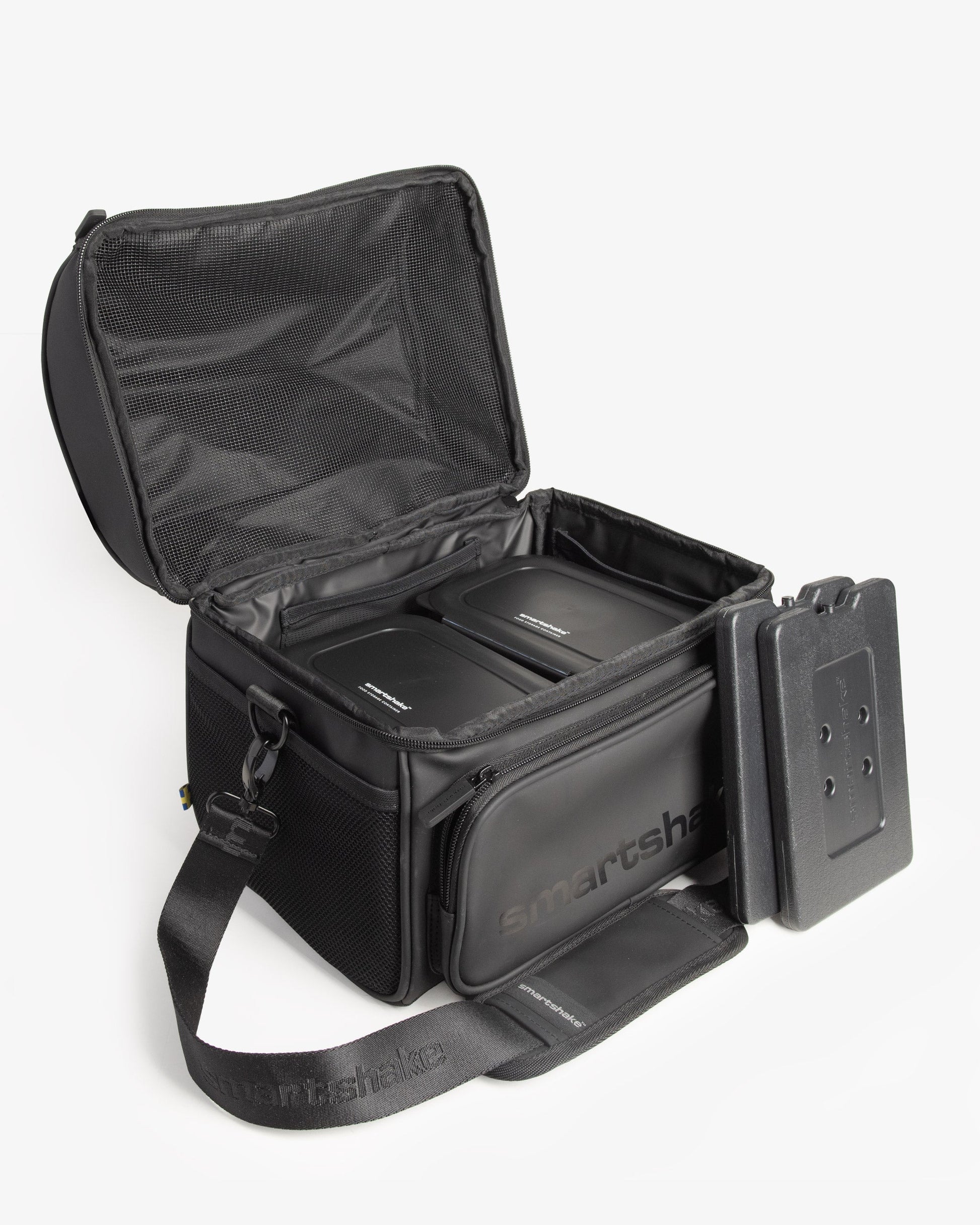 meal-prep-bag-black-with-4-food-containers-and-2-ice-packs-j7 Smartshake_Meal_Prep_Bag_Black_open.jpg