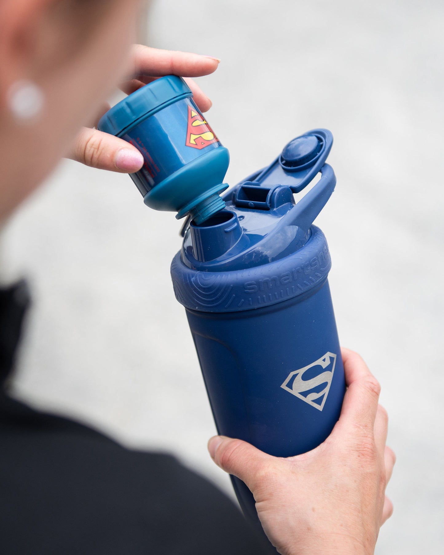 whey2go-funnel-superman-h6 Smartshake_Whey2Go_Superman_Lifestyle.jpg
